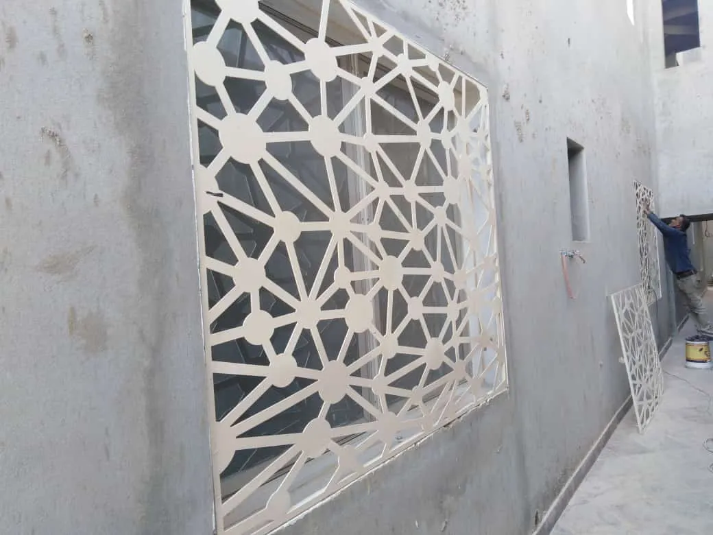 حداد صيانة شبابيك تركيب مفصلات ابواب في الرياض