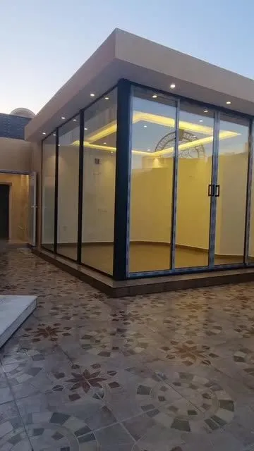 ملاحق تخزين بنل الرياض