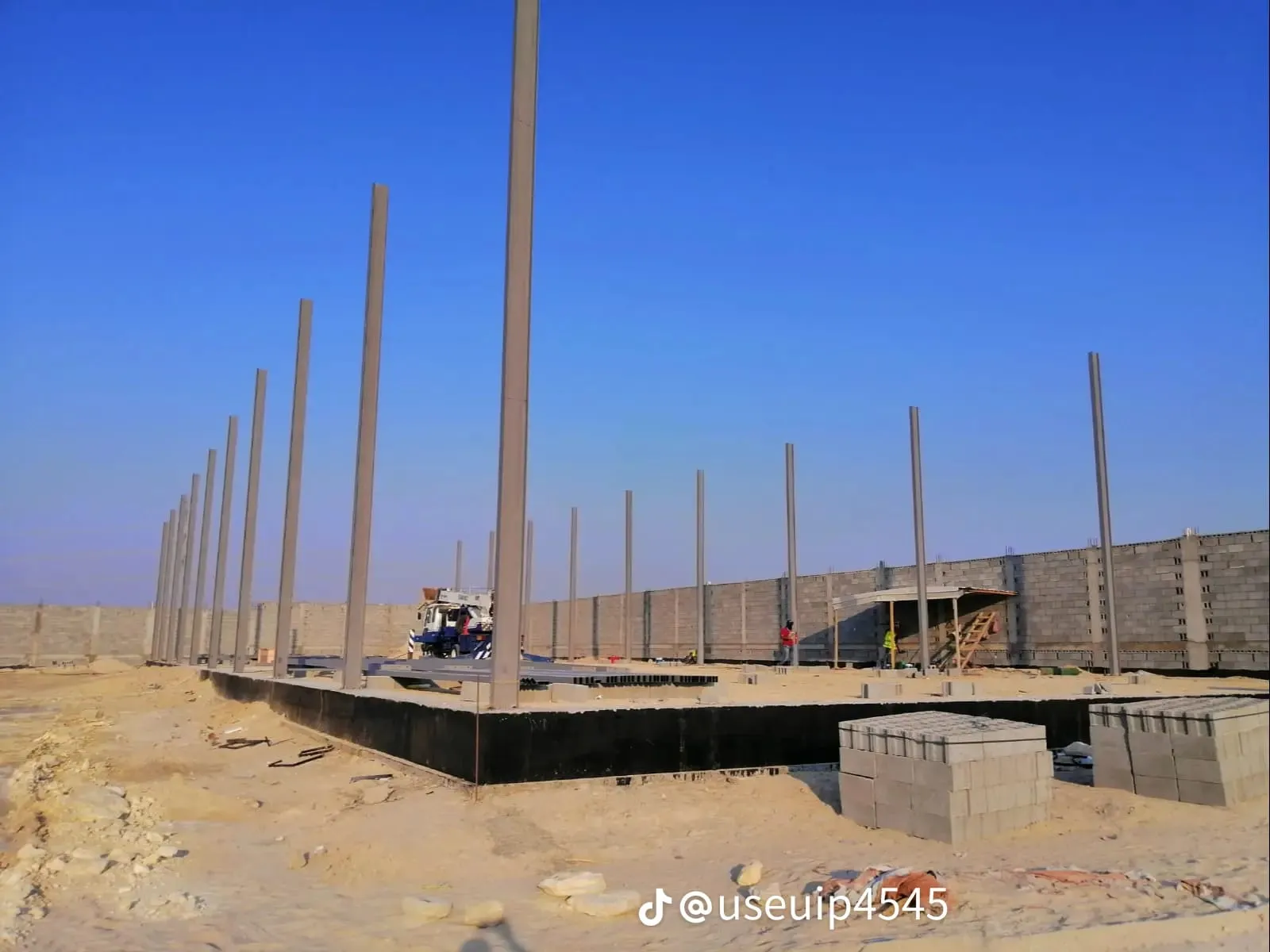 شركة متخصصة في بناء الهناجر والمستودعات الرياض