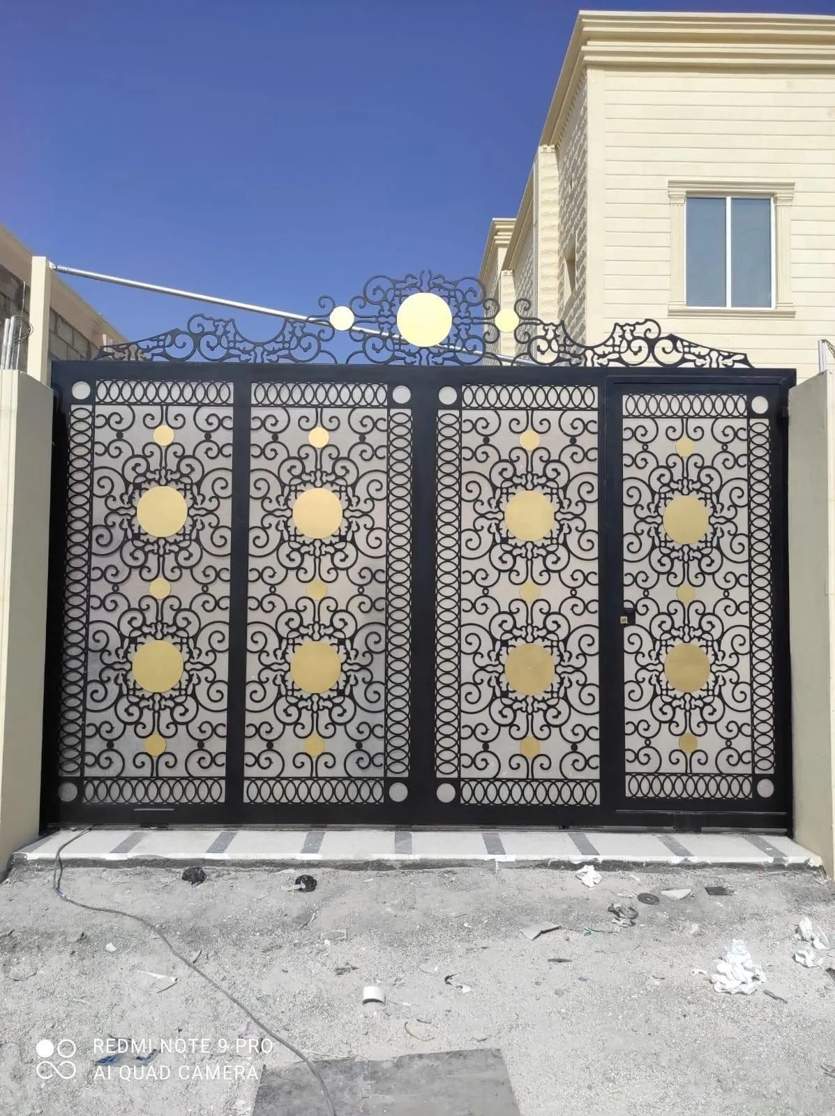 صور تصاميم أبواب حديد فاخرة للعملاء في الرياض