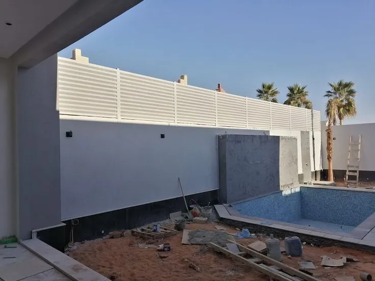 سواتر عازلة خارجية جدران حديدية قوية الرياض