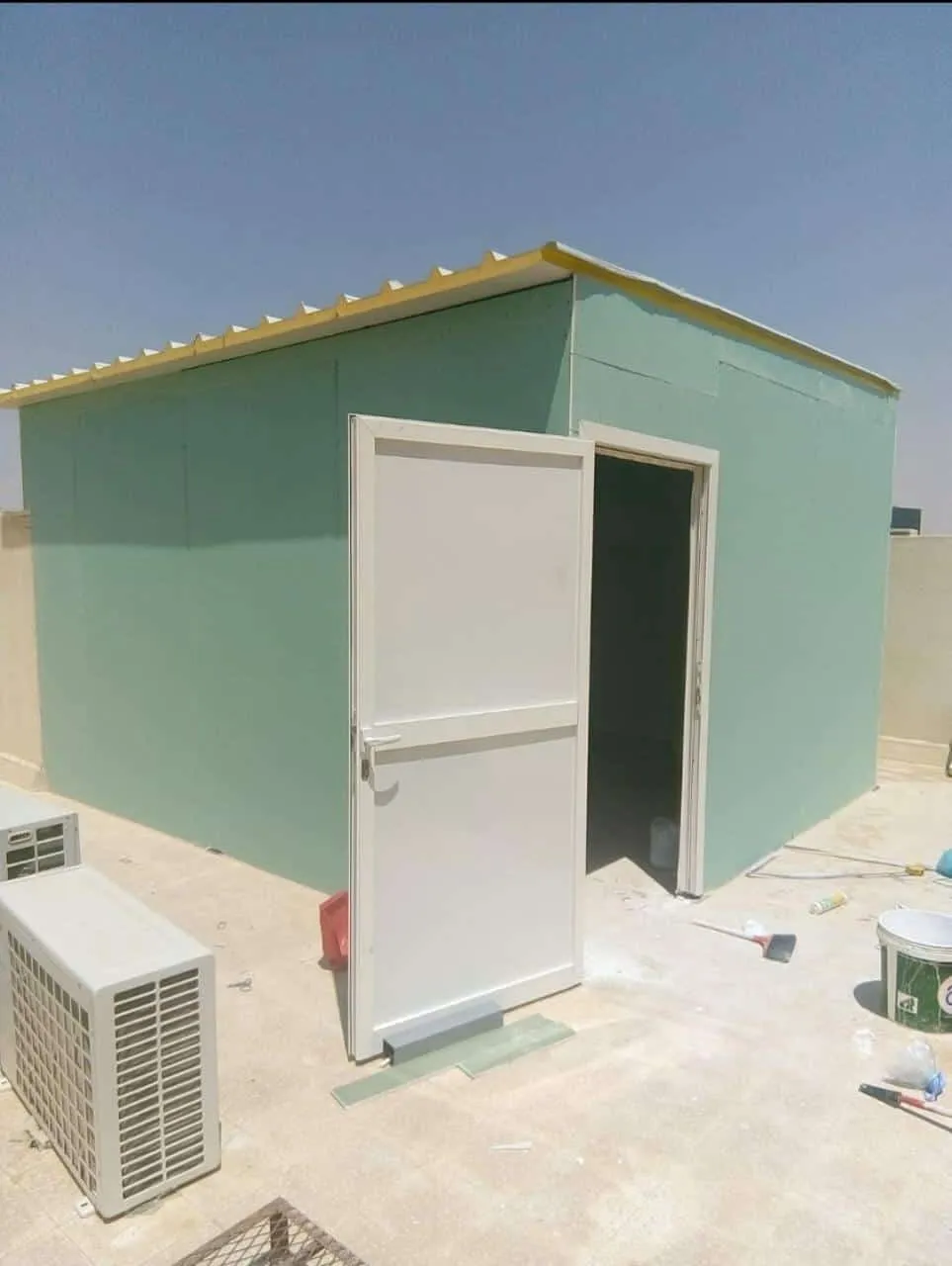 حداد ملاحق اسطح ساندوتش بنل في الرياض