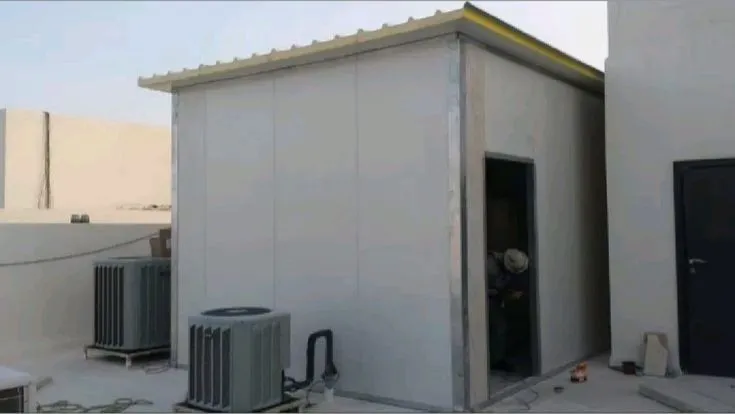 غرف  عاملات خارجية ساندوتش بنل بالرياض