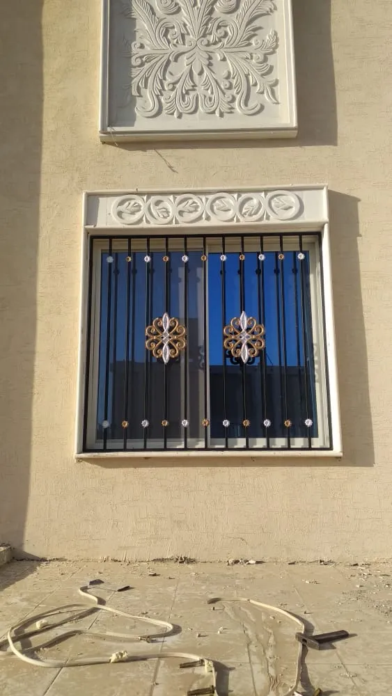 تجديد شبابيك حديد مقاول صيانة حديد أفضل خدمات حدادة بالرياض