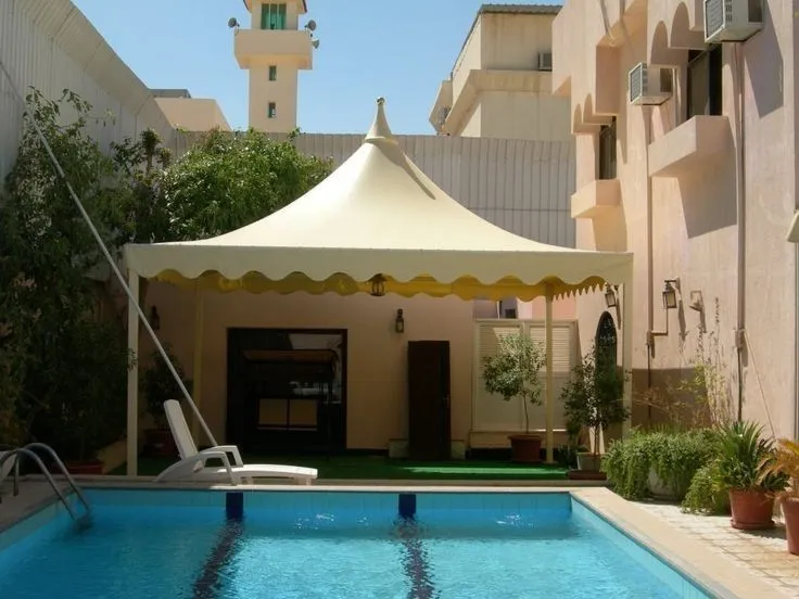 تصميم استراحات ومسابح خارجية في الرياض