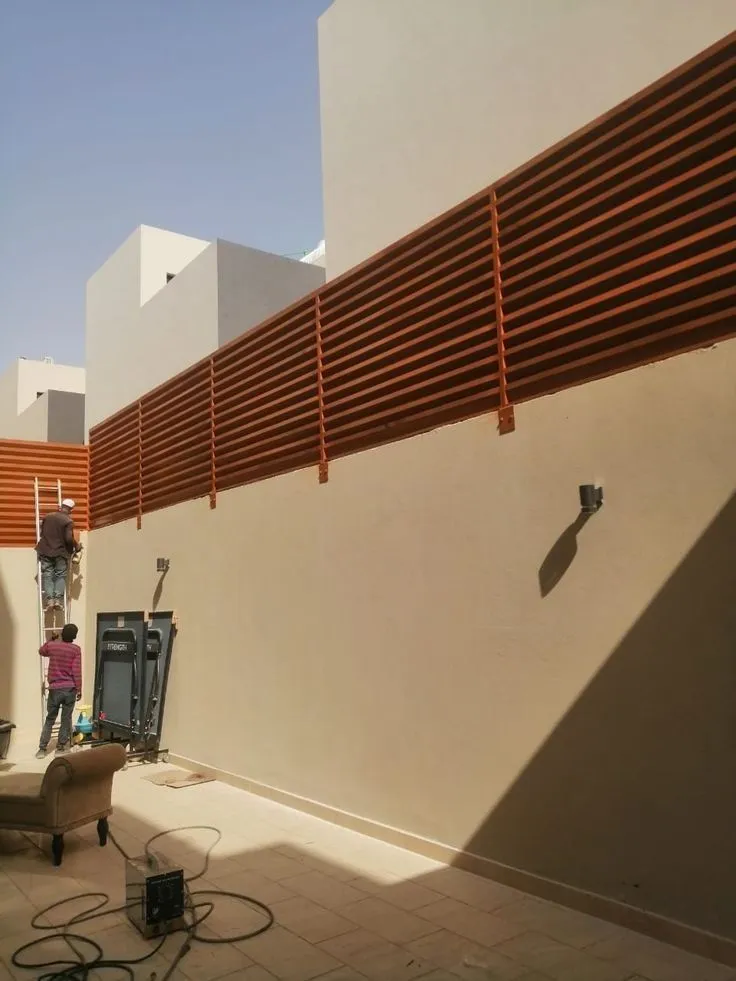 أفضل مقاول سواتر خشبية حي الصحافة