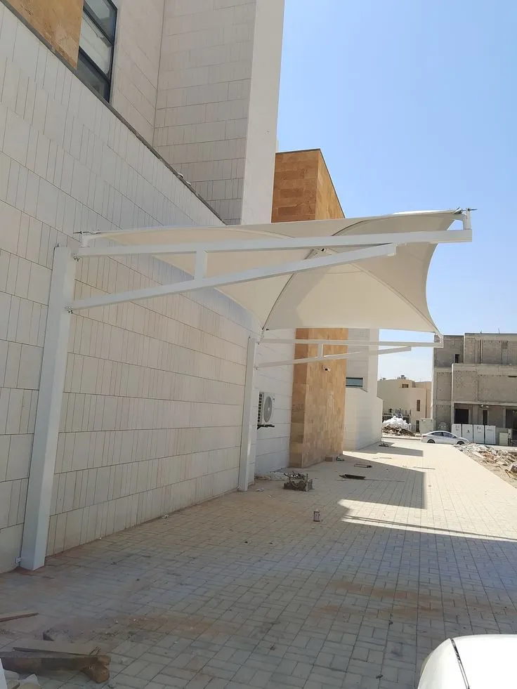 مظلات سيارات بتصميم سعودي عصري بالرياض