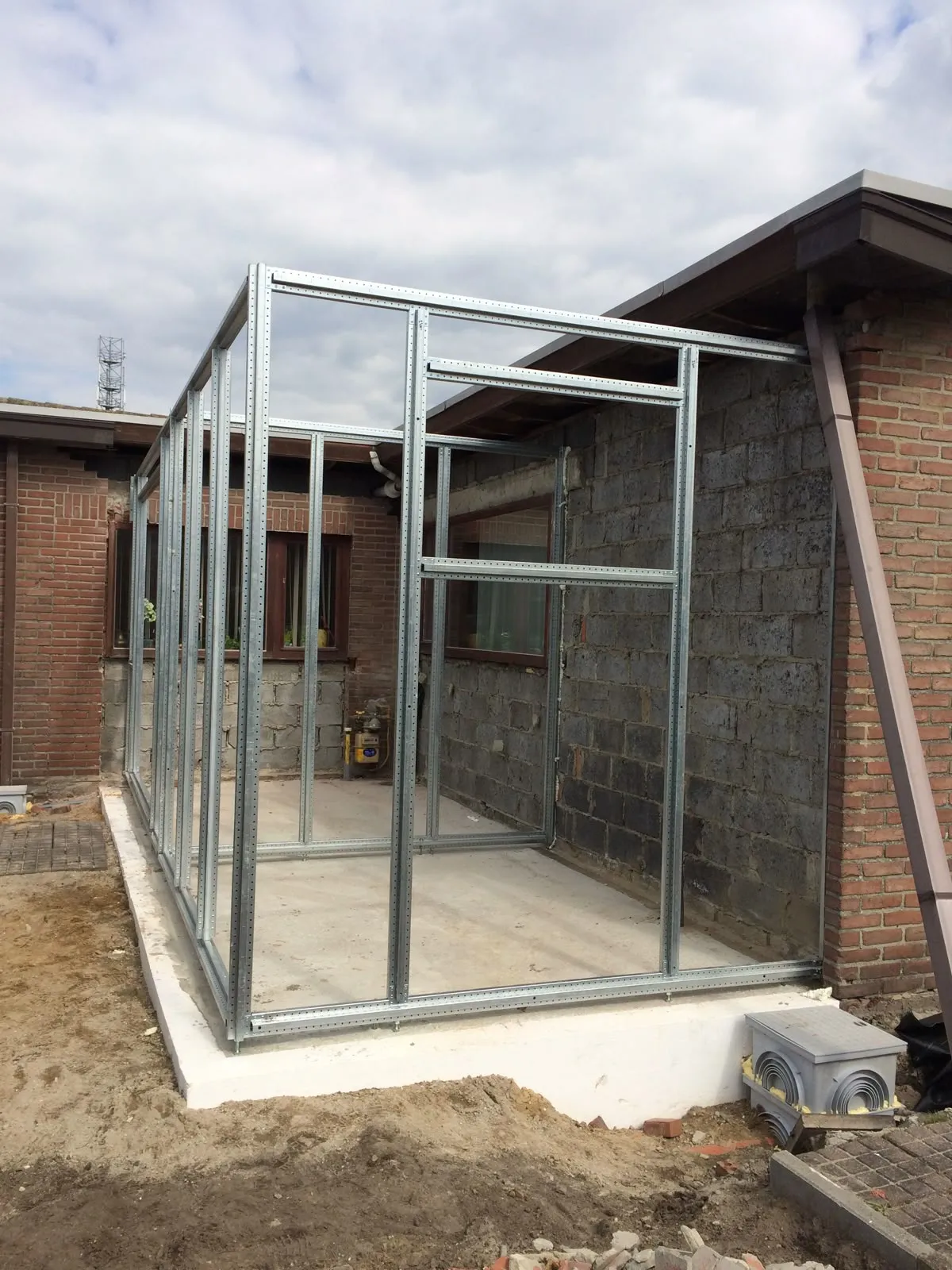 تركيب ملحق ساندوتش بنل سريع الرياض