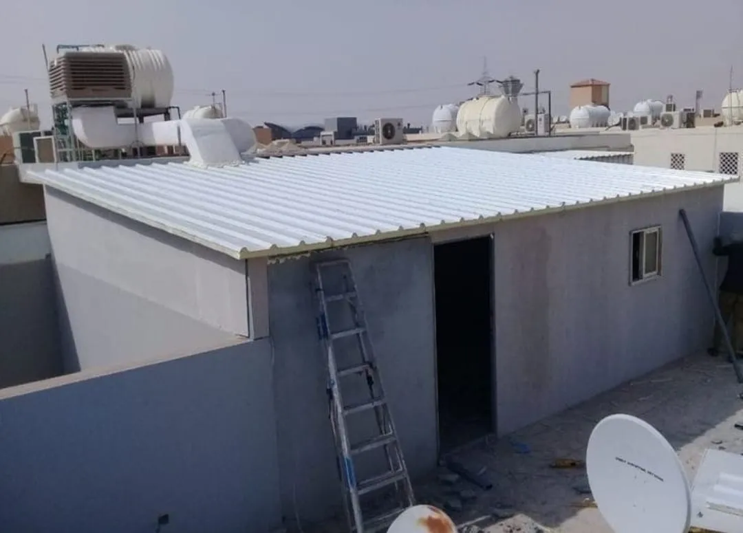 سقف  بيوت ساندويش بنل شمال الرياض