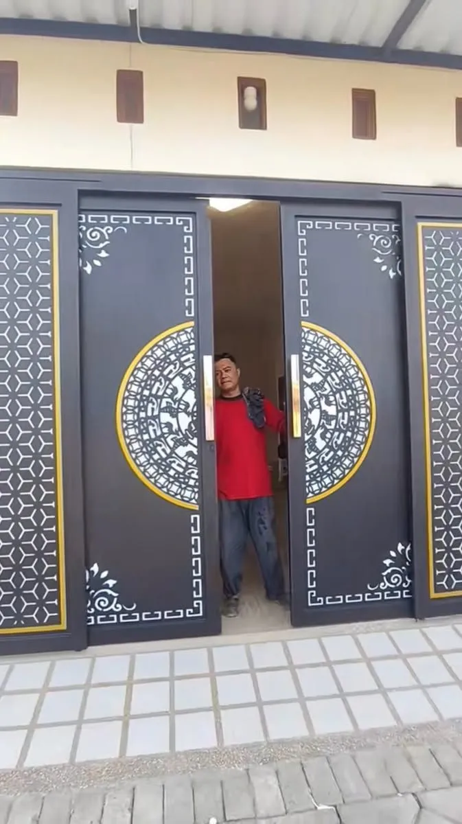 حداد الرياض تصميم أبواب ليزر 