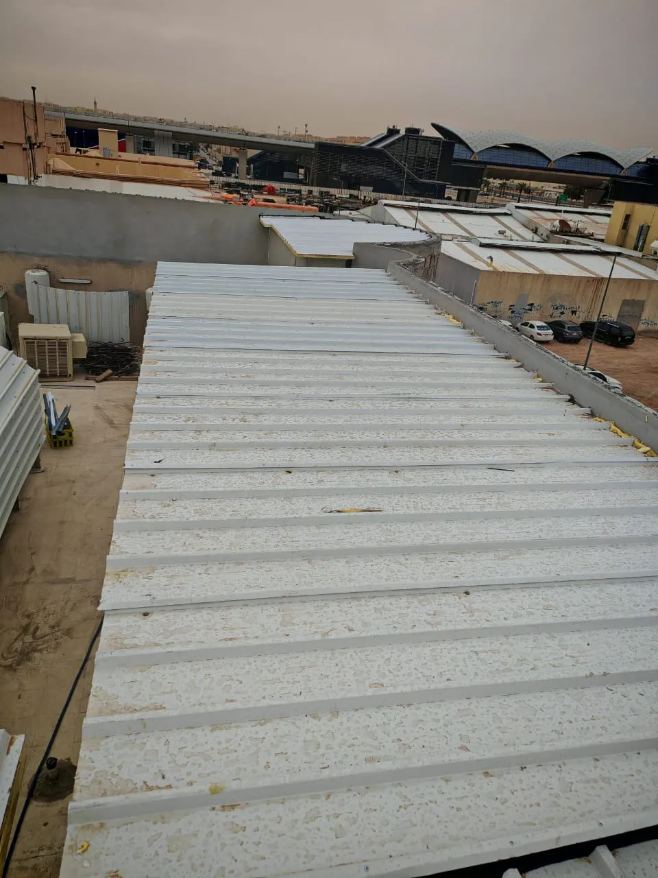 ساندوتش بنل اسقف للاسطح جنوب الرياض