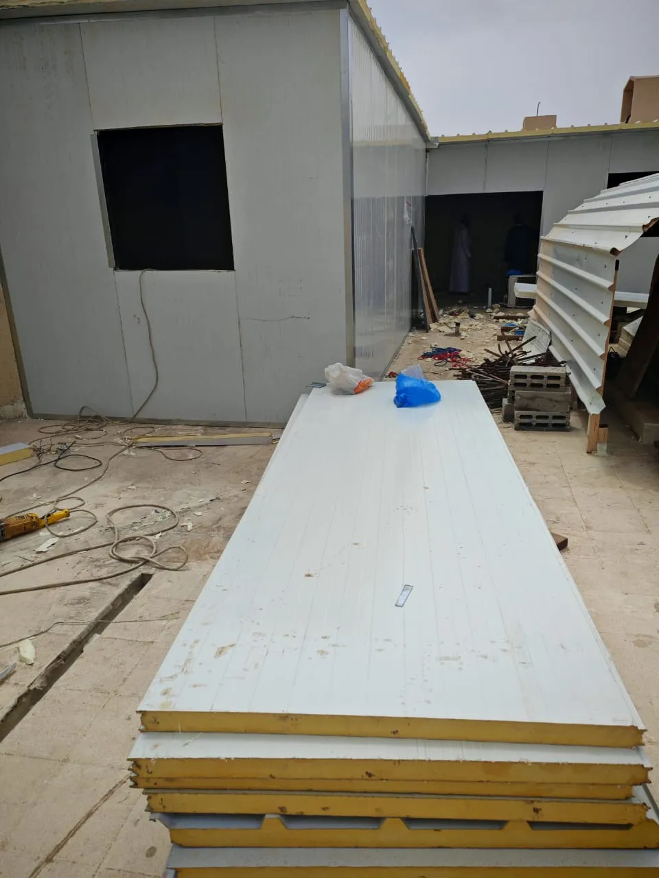 ساندوتش بنل اسقف للاسطح جنوب الرياض