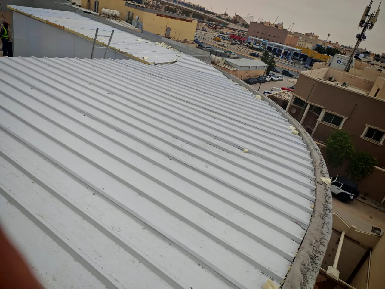 ساندوتش بنل اسقف للاسطح جنوب الرياض