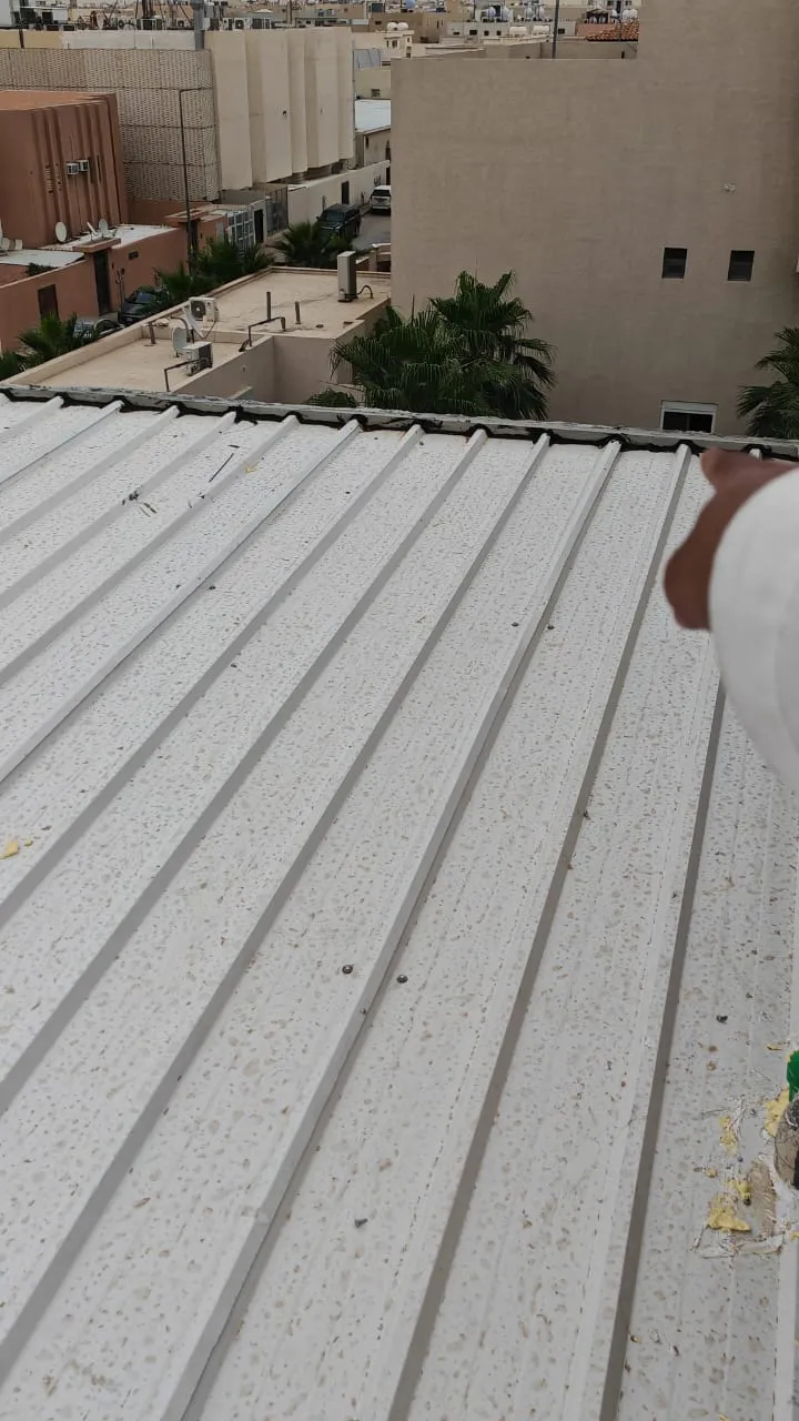 ساندوتش بنل اسقف للاسطح جنوب الرياض