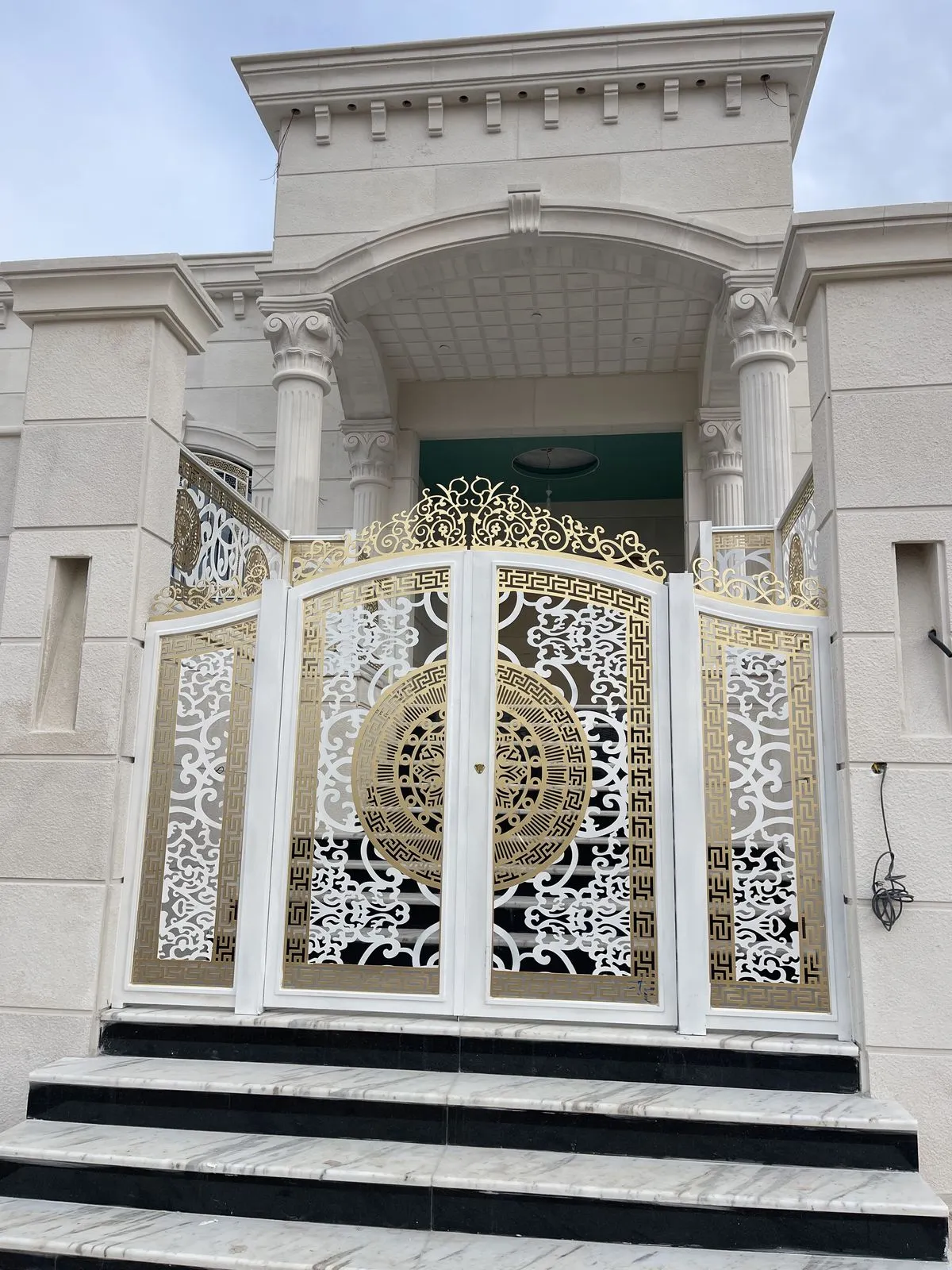 مظلات مواقف حي المز